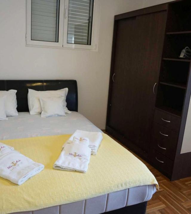 Guest House Ratko 라파일로비치 외부 사진